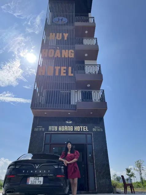 Huy Hoàng Hotel Quảng Ninh - Image 1