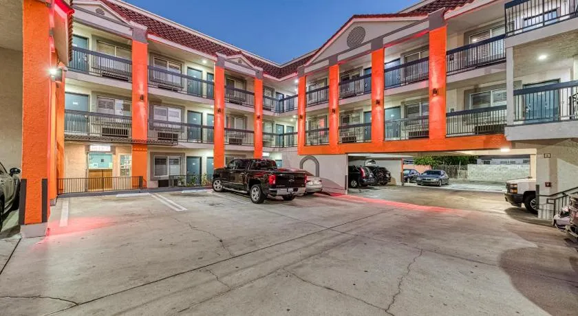 Lyfe Inn & Suites by AGA - Sun Valley - Image 1