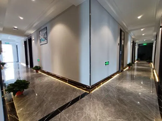 Dalian Yaji Modern Hotel - Image 1