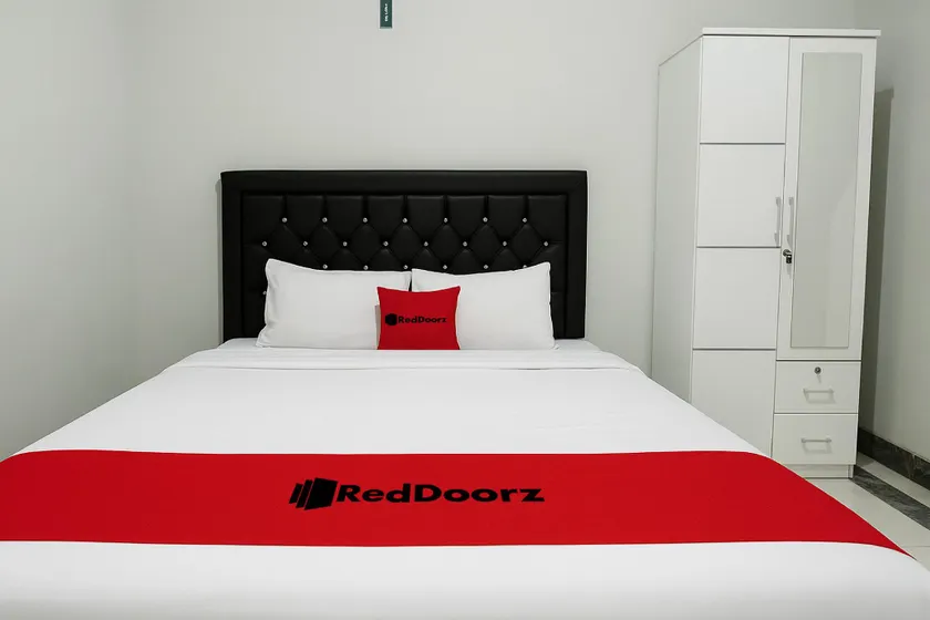 RedDoorz at Mamiric Guest House Syariah - Image 1