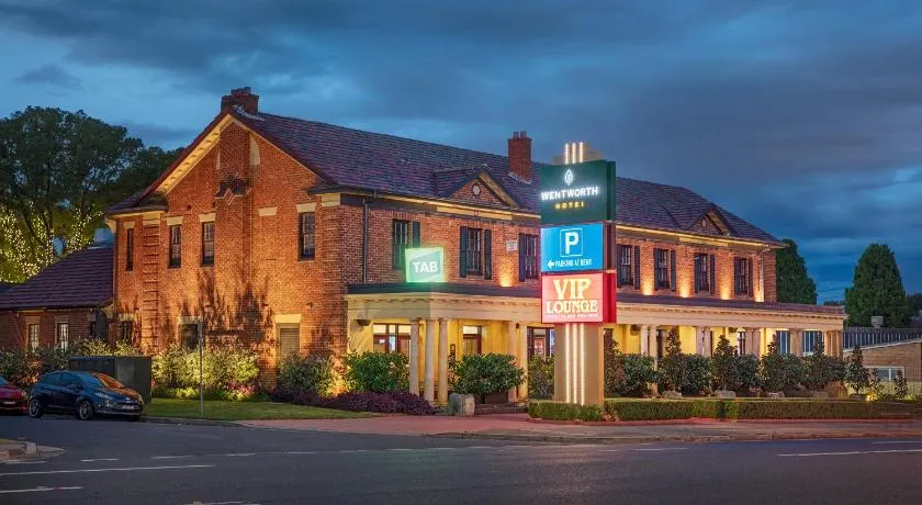 Wentworth Hotel - Image 1