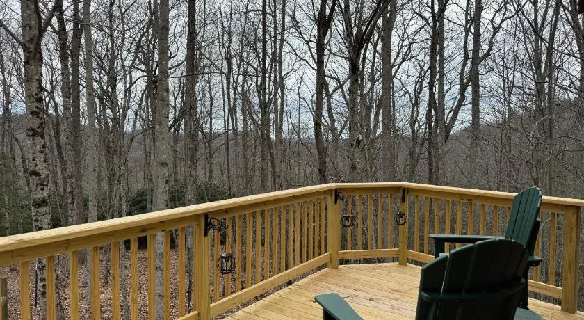 Scenic Mountain Retreat, Dog Friendly, Deck - Image 1