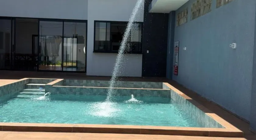 Saltos Luxury - Quincho & Piscina - Image 1