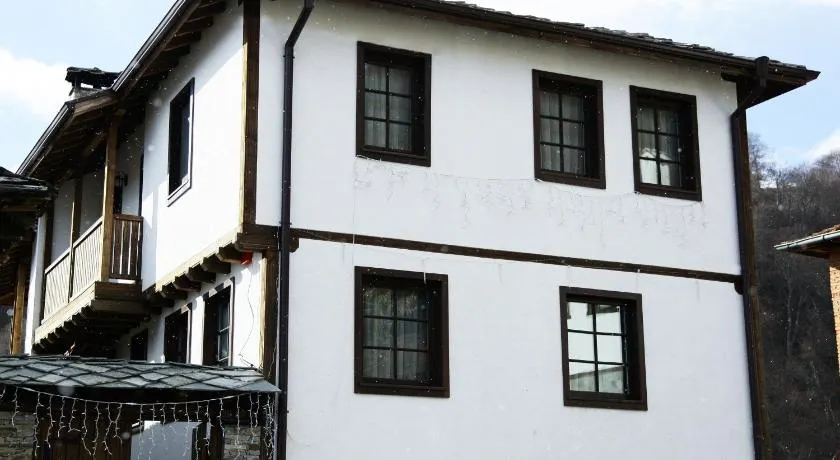 Galabova Guesthouse - Image 1