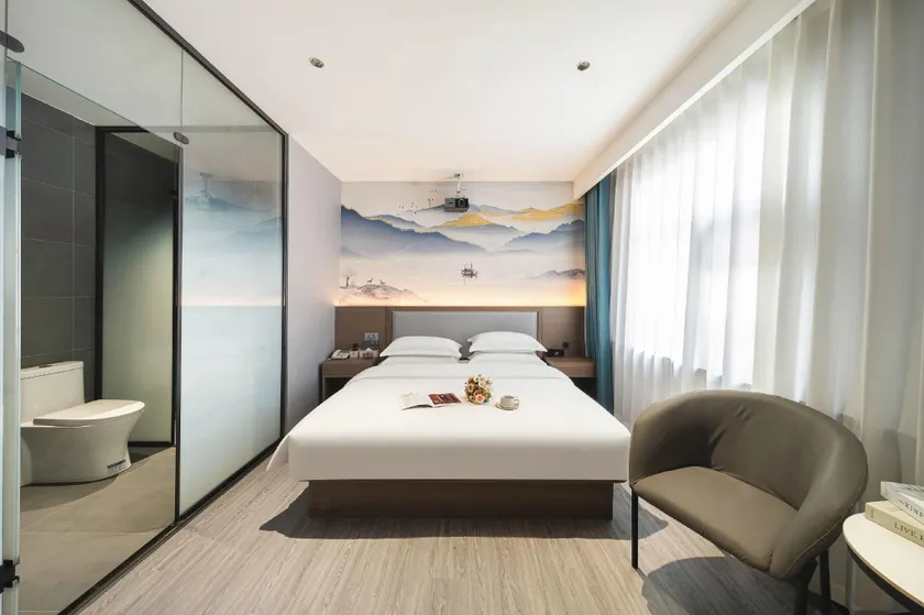 Julongwan Business Hot Spring Hotel - Image 1