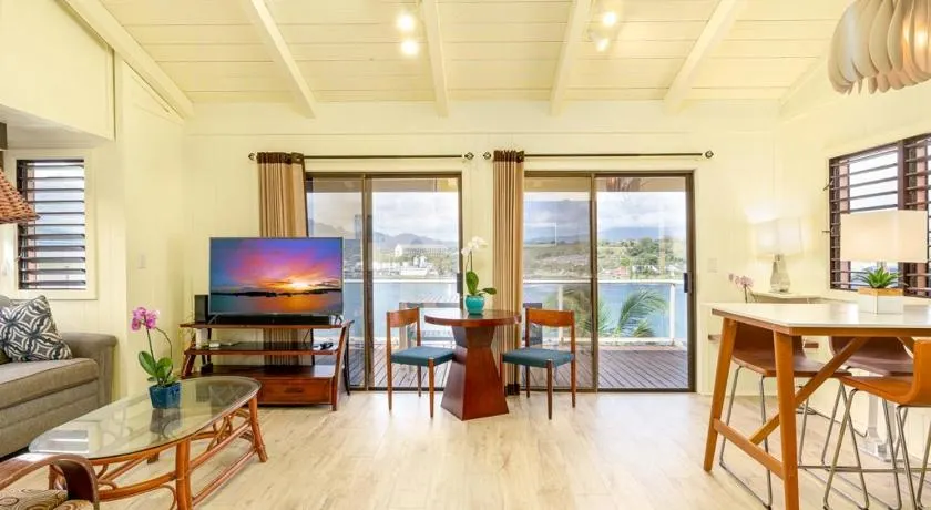 Pali Kai Cottage 17 A, Ocean Bluff, Nawiliwili - Image 1