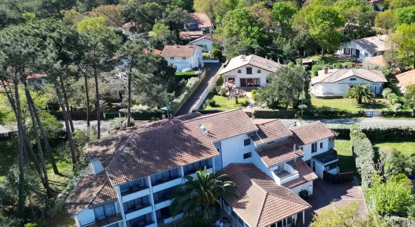 Hôtel Les Fougères Hossegor - Image 1