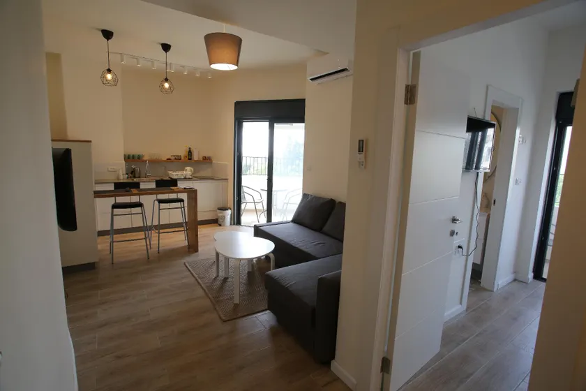 Heart of Jerusalem best balcony apartment - Image 1