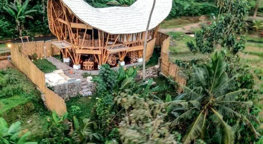 Rania Bamboo Villa by Broga - Image 1