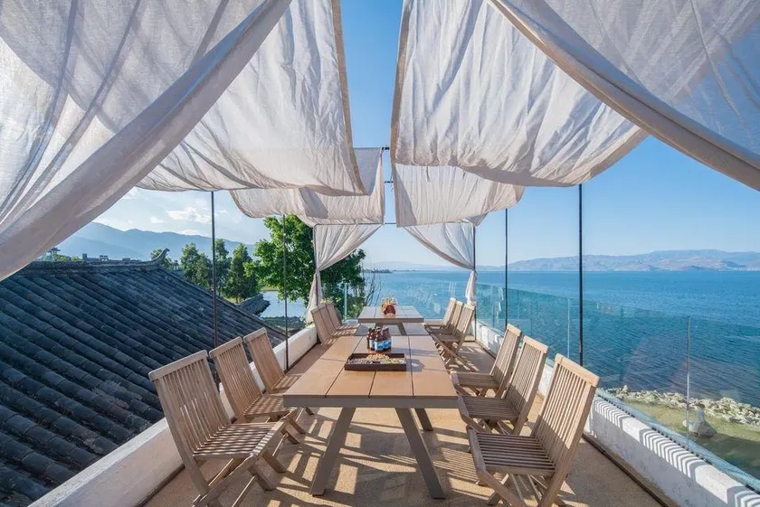 Dali Yilan Seaview Resort (Erhai S Bay Store) - Image 1