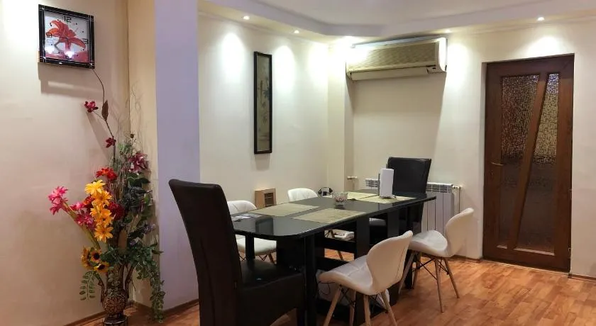 3-Room Delta Modern Residence - Image 1