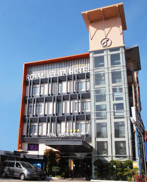 Royal Jelita Hotel - Image 1