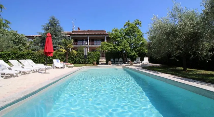 Apartment Lorena with pool - Image 1
