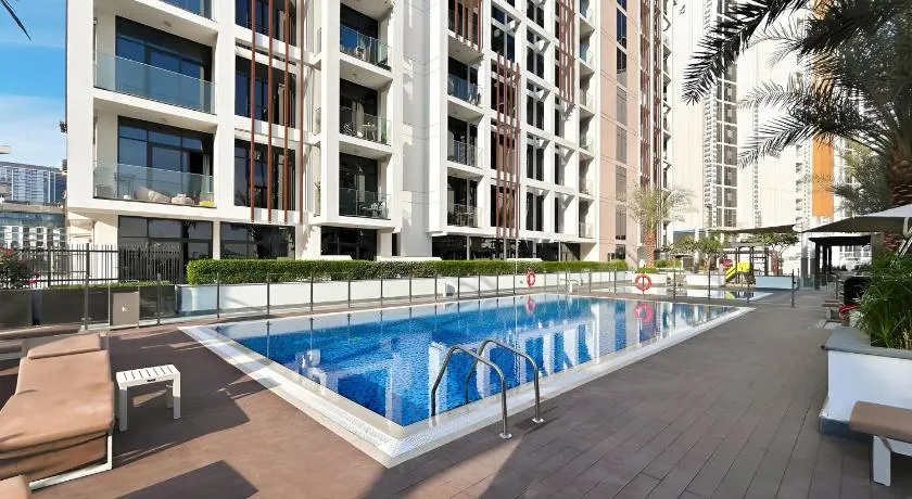 Bright Modern Studio in Meydan Azizi Riviera 40 - Image 1