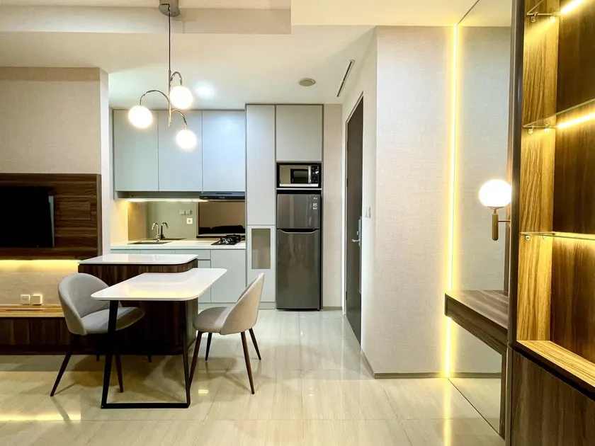 Lush Lakeside - Citra Luxury Apartments - Image 1