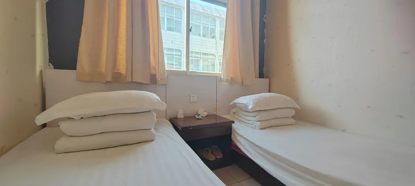Guojia Express Hotel - Image 1