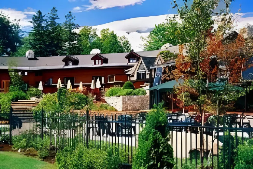 Mont Gabriel, Sainte-Adèle, a Tribute Portfolio Resort - Image 1
