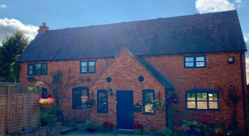 Catesby Barn Farm B&B - Image 1