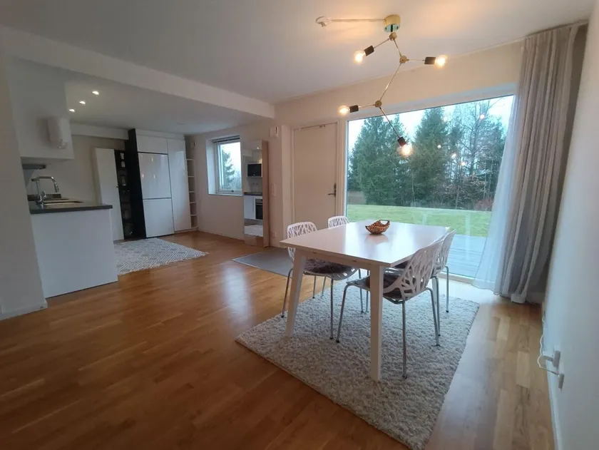 Modern, private & fully equipped for 3 & 2 children, near forest, with kitchen washer, pets friendly - Image 1