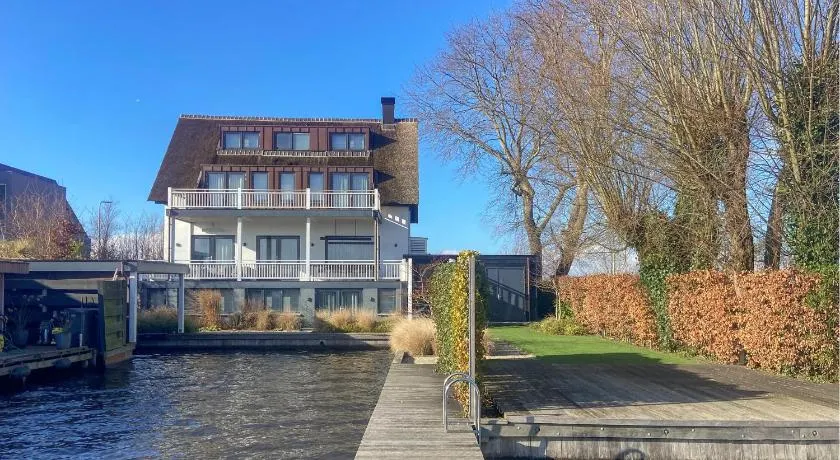 Beautiful Home In Loosdrecht With Wifi - Image 1