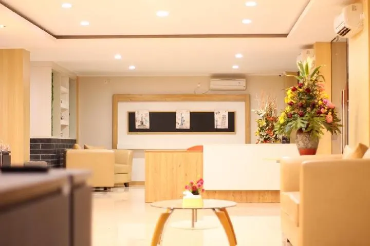 C Hotel Cirebon - Image 1