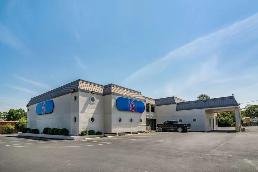 Motel 6 Durham, NC - Image 1