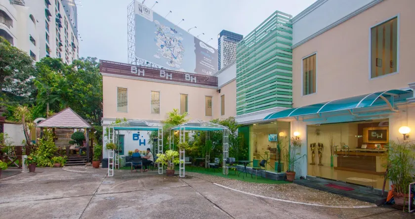 BH Business Hotel - Image 1