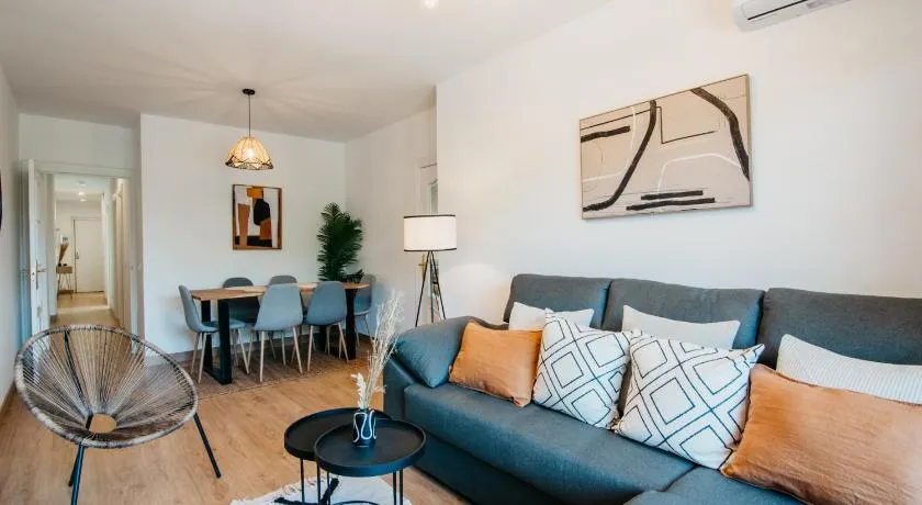 tuGuest Halcón Apartment - Image 1