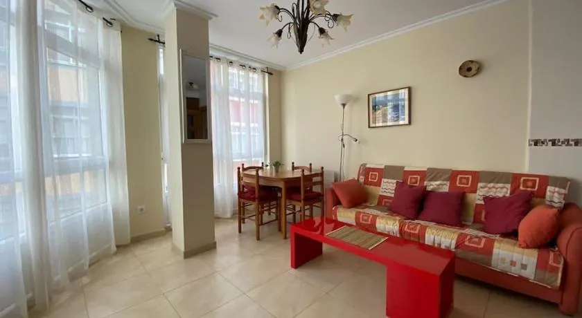 Apartamento en el centro de Cedeira nuevo y con terraza - Image 1