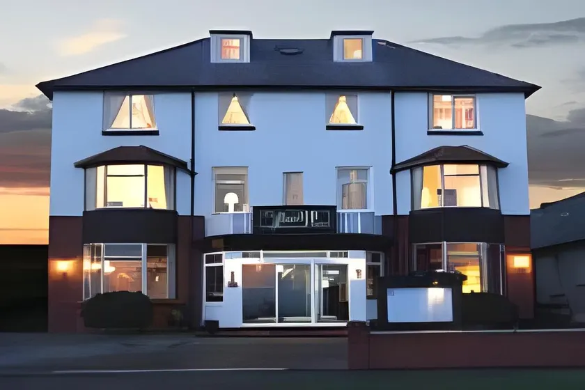 The Seacliffe - Whitby - Image 1