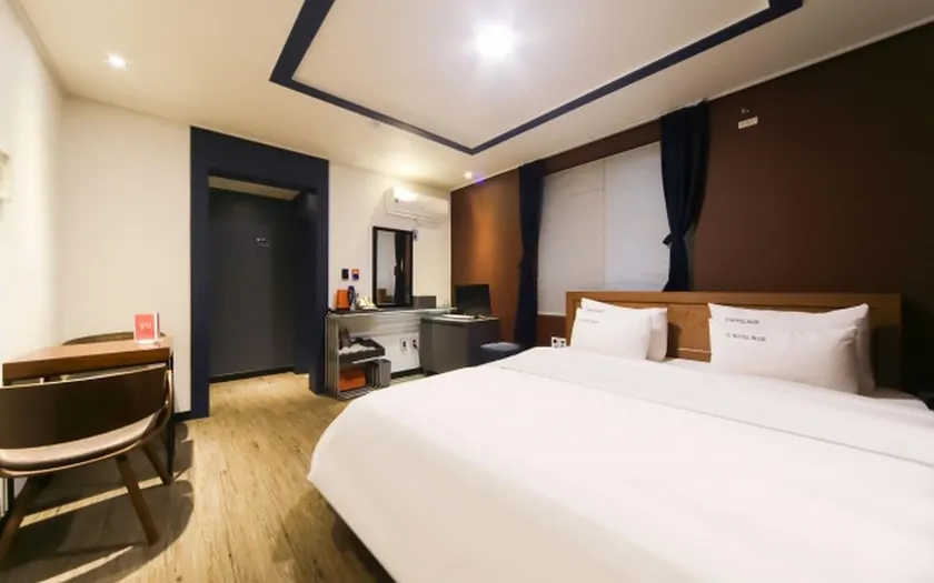 Geoje Gohyeon Hotel Blue - Image 1