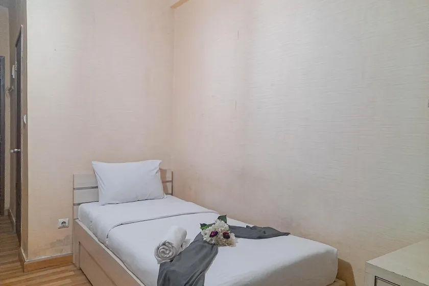 Good Deal Studio at Easton Park Residence Jatinangor Apartment By Travelio - Image 1