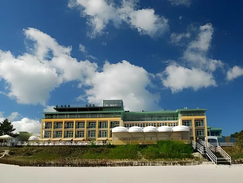 Hotel Bryza Resort & Spa - Image 1