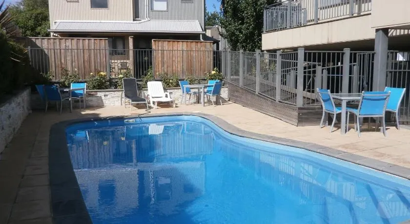 Sovereign Views Apartments - Image 1