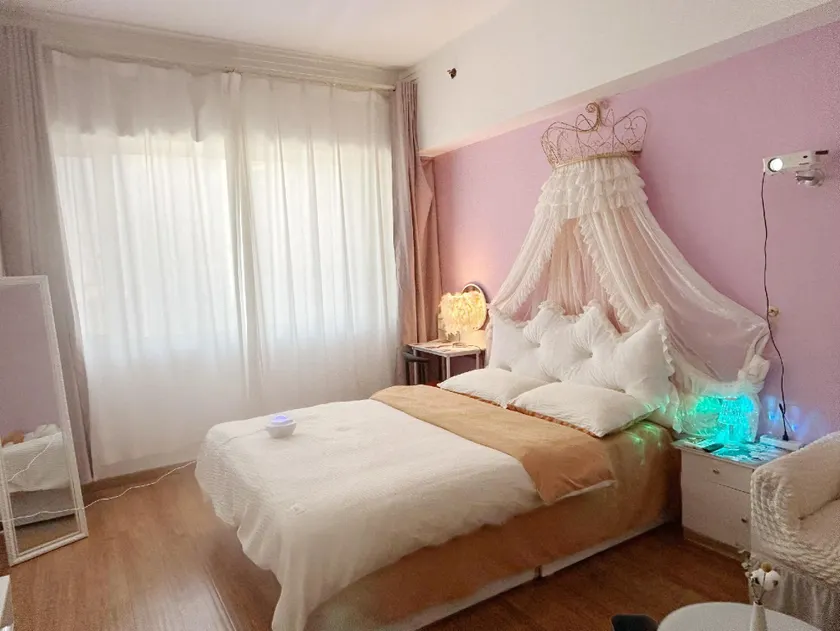 Unified Apartment - Image 1