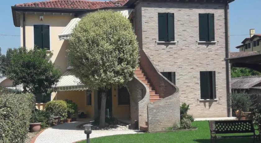 B&B Giardino di Ro - Image 1