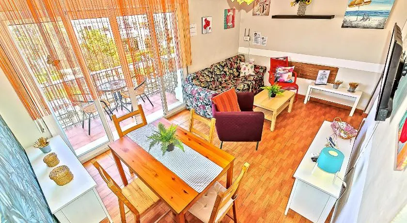 Plaza de Toros 3-Bedroom Apartment with Balcony - Image 1
