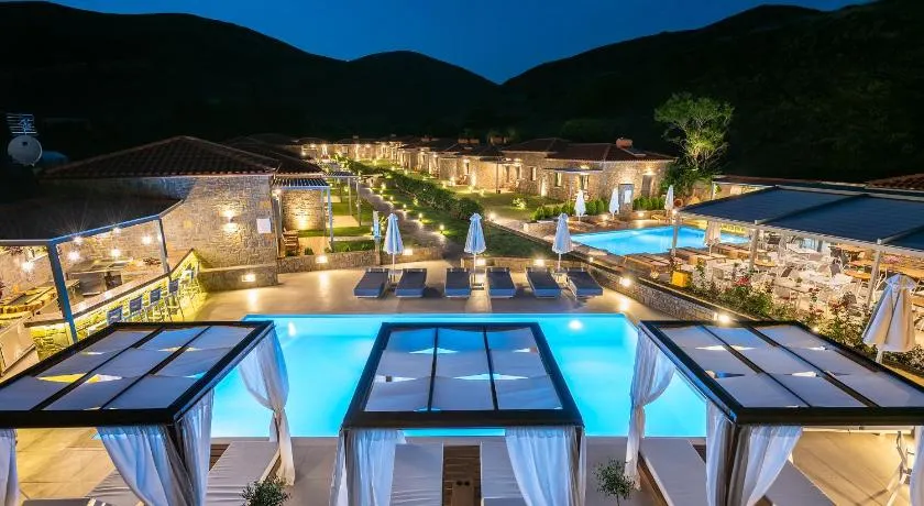 Αngelikon Luxurious Apartments - Image 1