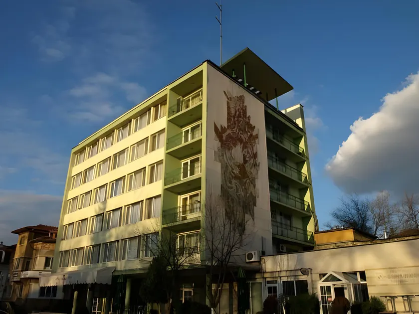 Bononia Hotel - Image 1