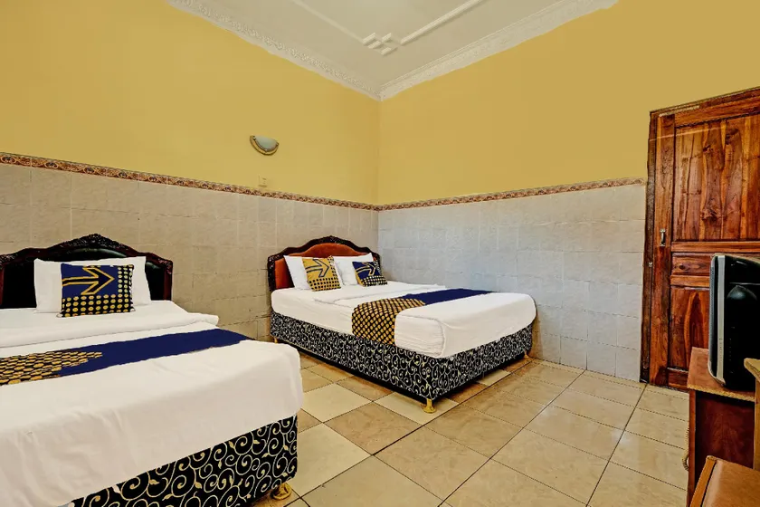 OYO Life 91677 Hotel Citra Dewi 3 - Image 1