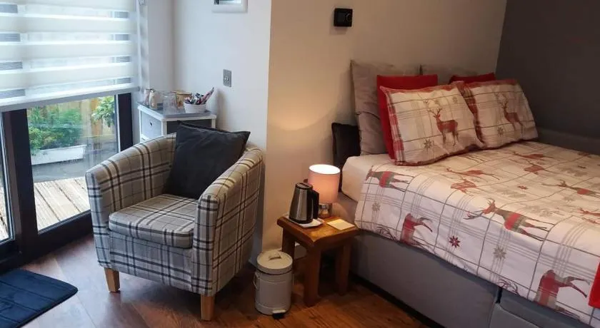 Byers Guest house - Image 1