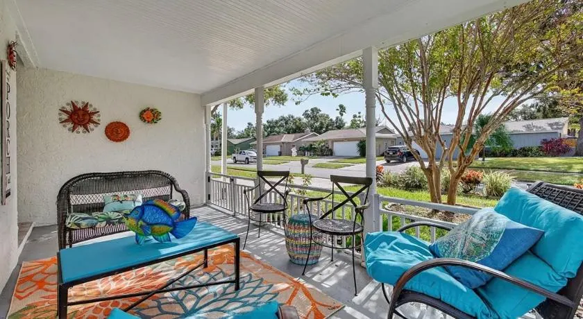 Private Pool Retreat Near Beaches Downtown St Pete - Image 1