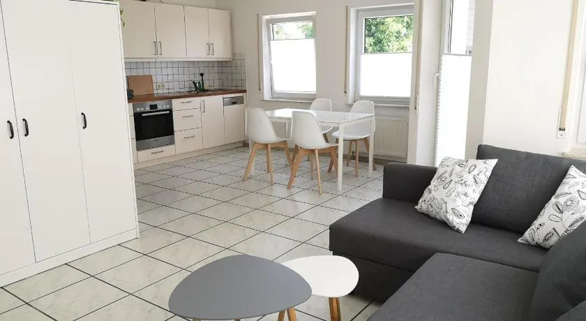 Familienfreundliche Ferienwohnung mit Wohlfühlbalkon und kostenlosem Parkplatz nahe Messe und Bodensee - Image 1