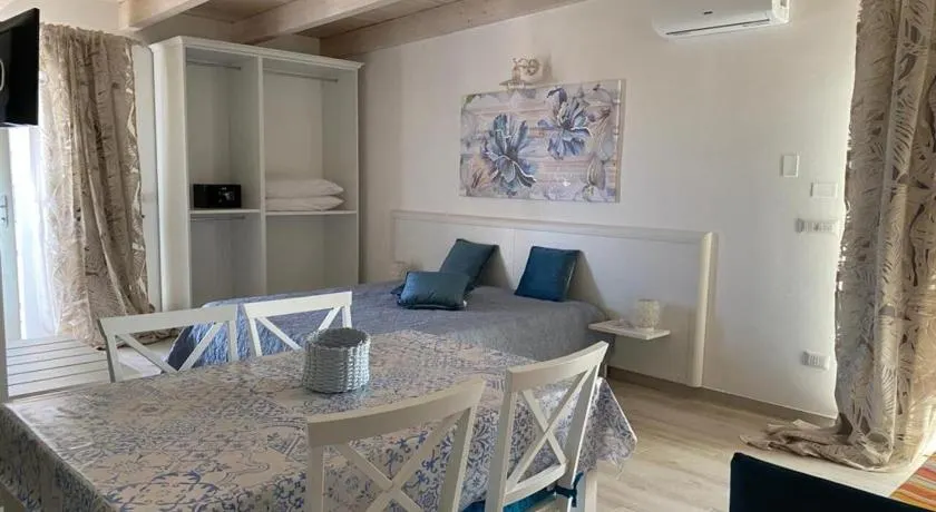 Camere Marisol - Image 1