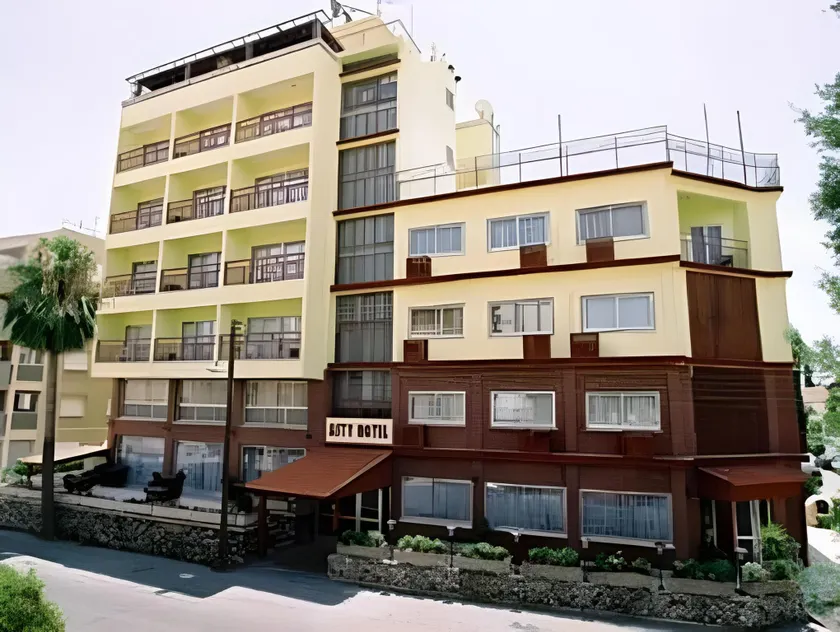 Asty Hotel - Image 1