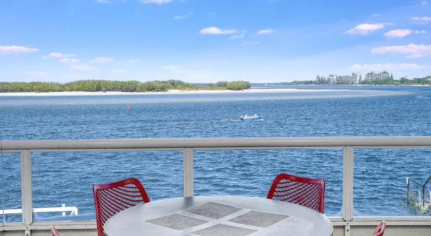 Pumicestone Quays by Luxury Escapes Caloundra - Image 1