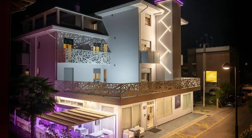 Hotel Tre Rose - Image 1