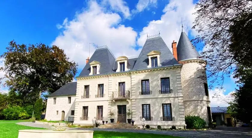 Château des Bourdons Charme, Spa & Nature - Image 1