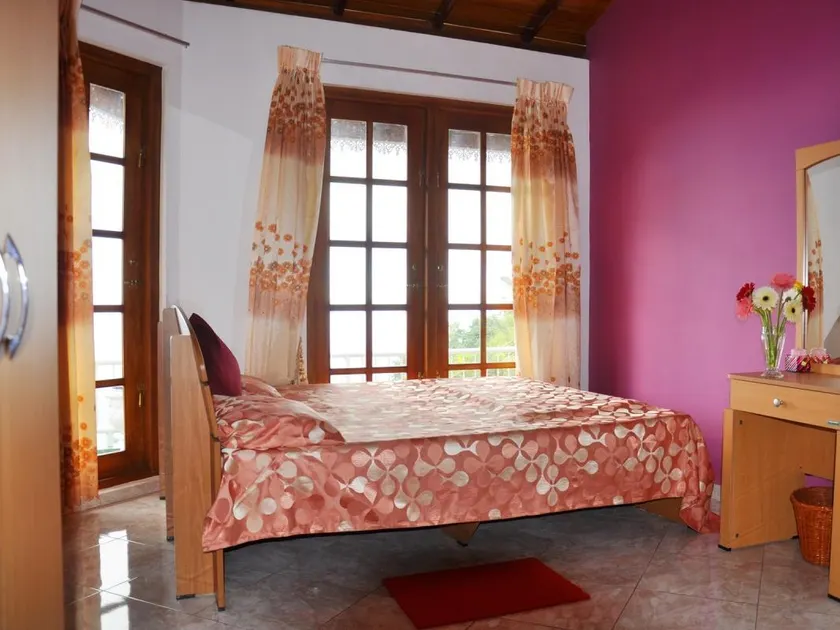 The Mist Holiday Bungalow - Image 1