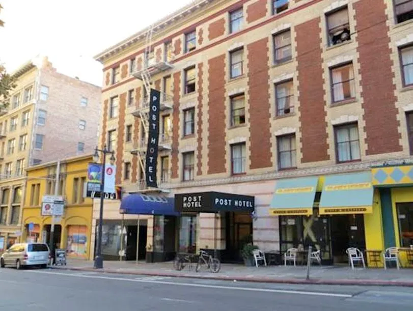 Post Hotel - Image 1